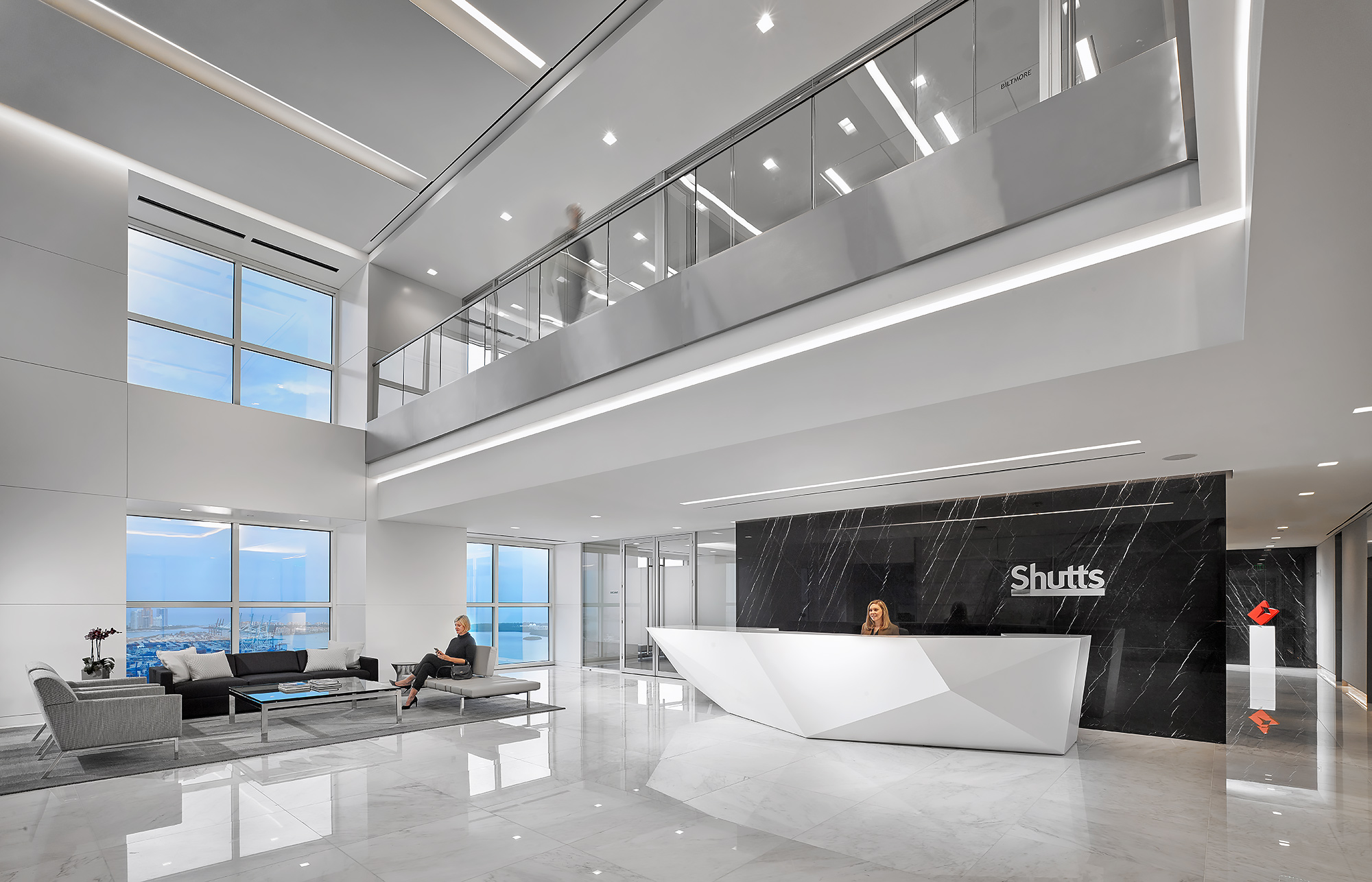 Commercial-Interior-Architecture-Photography-Shutts-Lobby