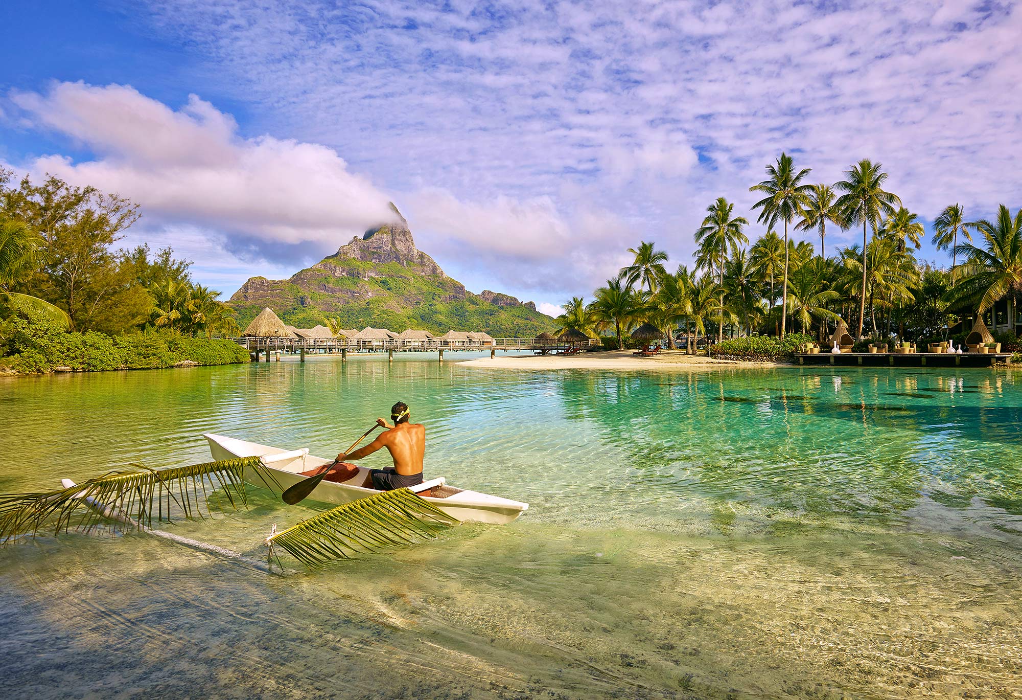 Interncontinental-Thalasso-Lagoon-Outrigger-Mount-Otemanu