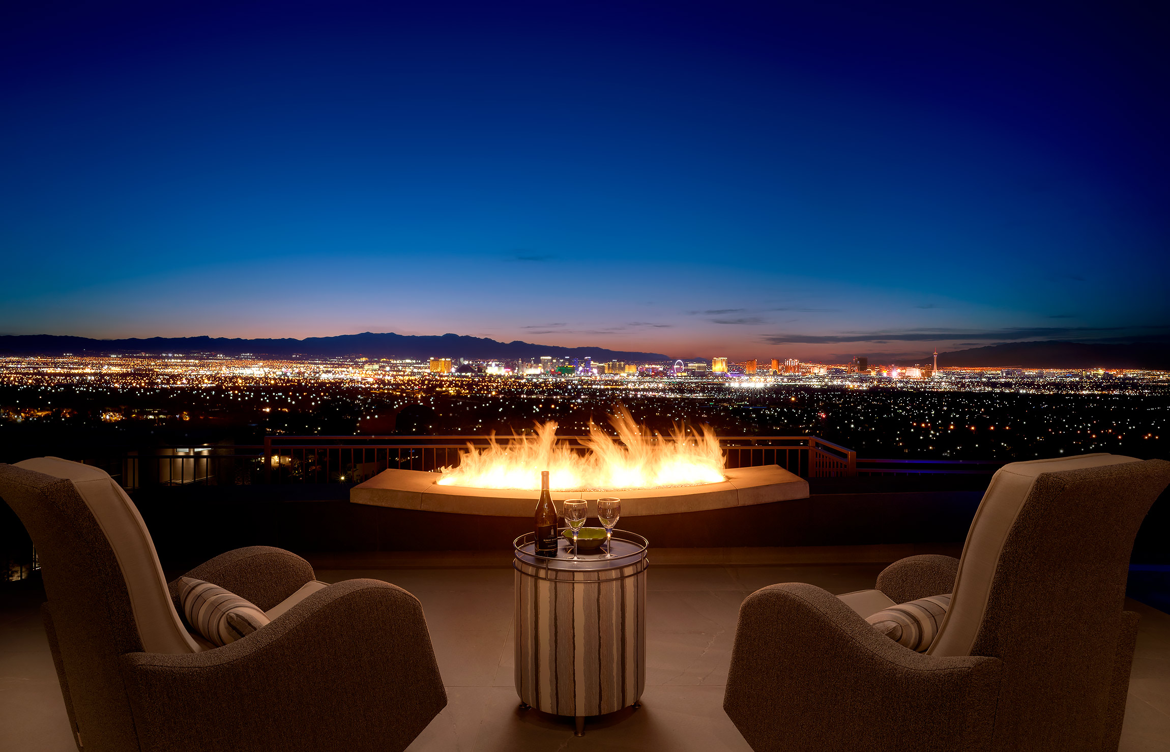 Las-Vegas-Skyline-Firepit