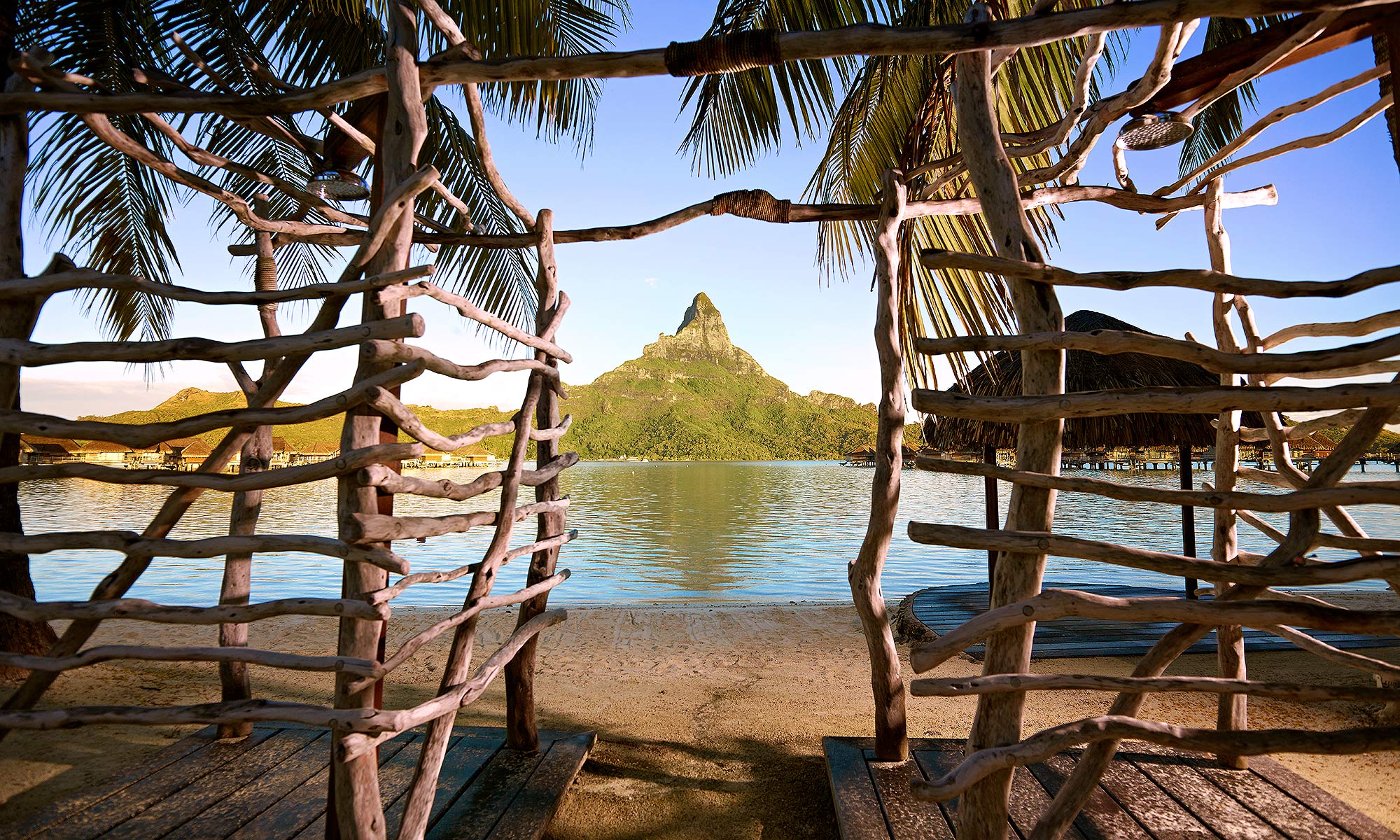 Luxury-Resort-Photography-Bora-Bora-Mountain