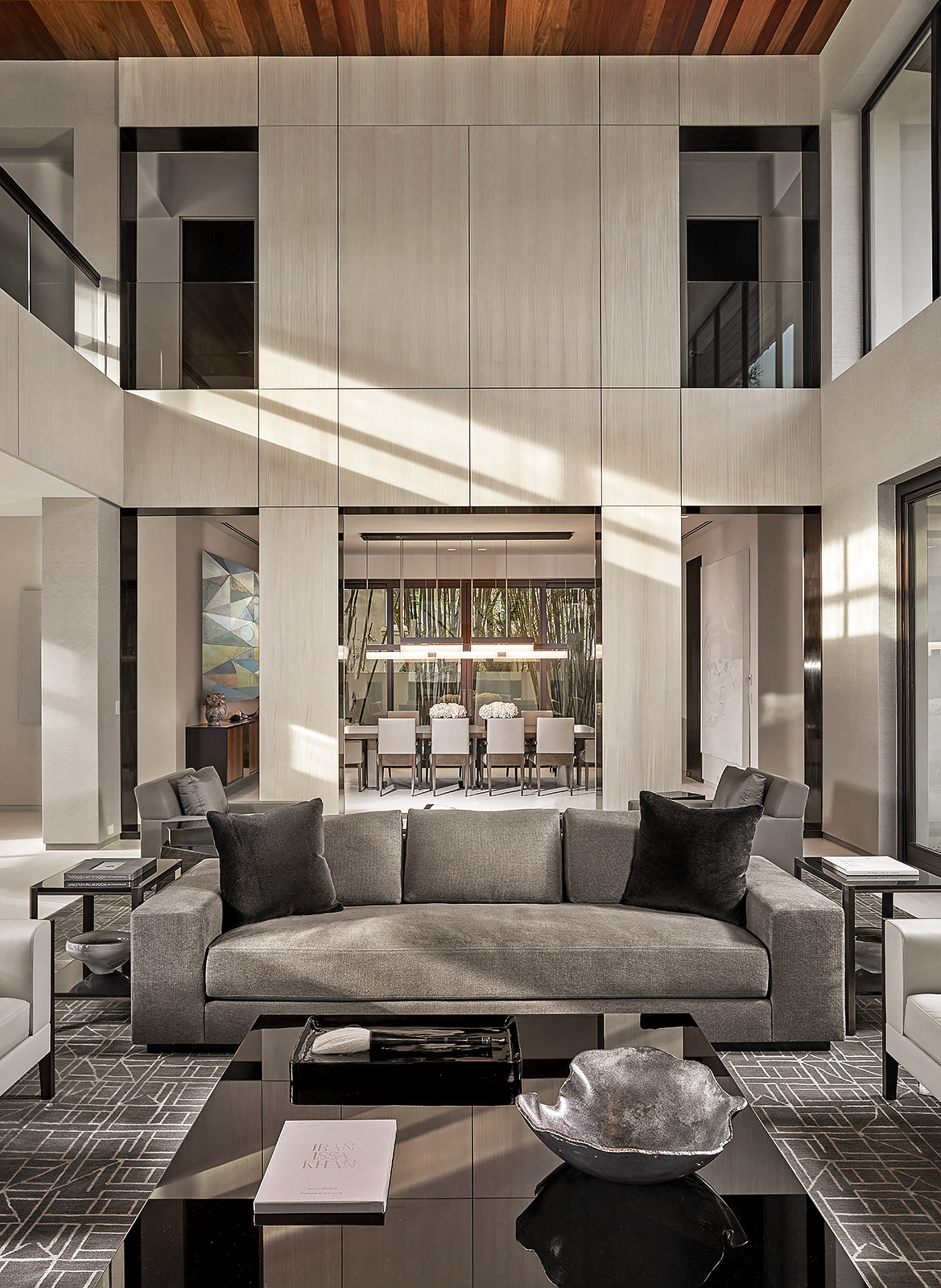 Miami-Beach-Contemporary-Living-Room