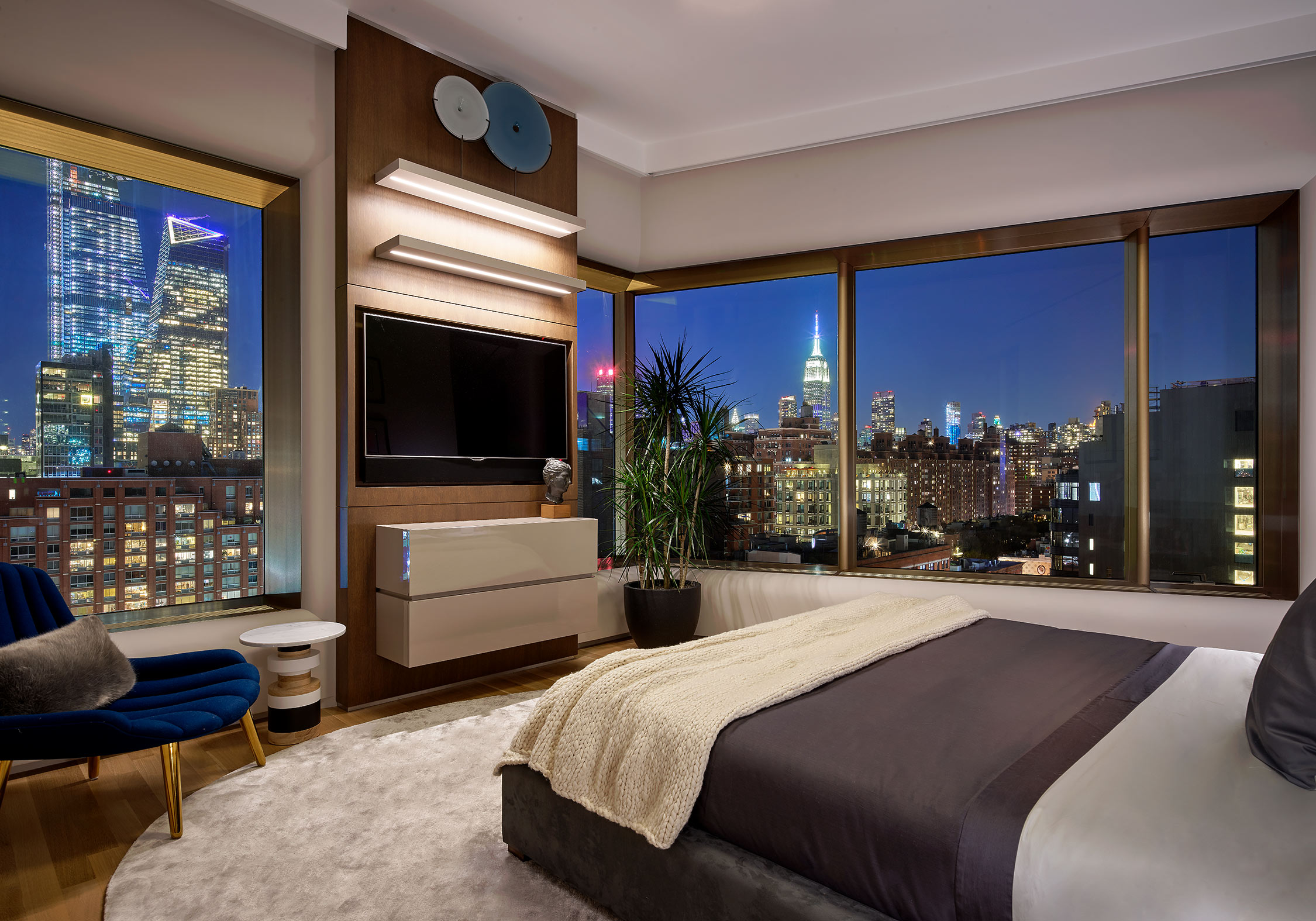 New-York-City-Contemporary-Interior-Pepe-Calderin-Design-Twilight-View