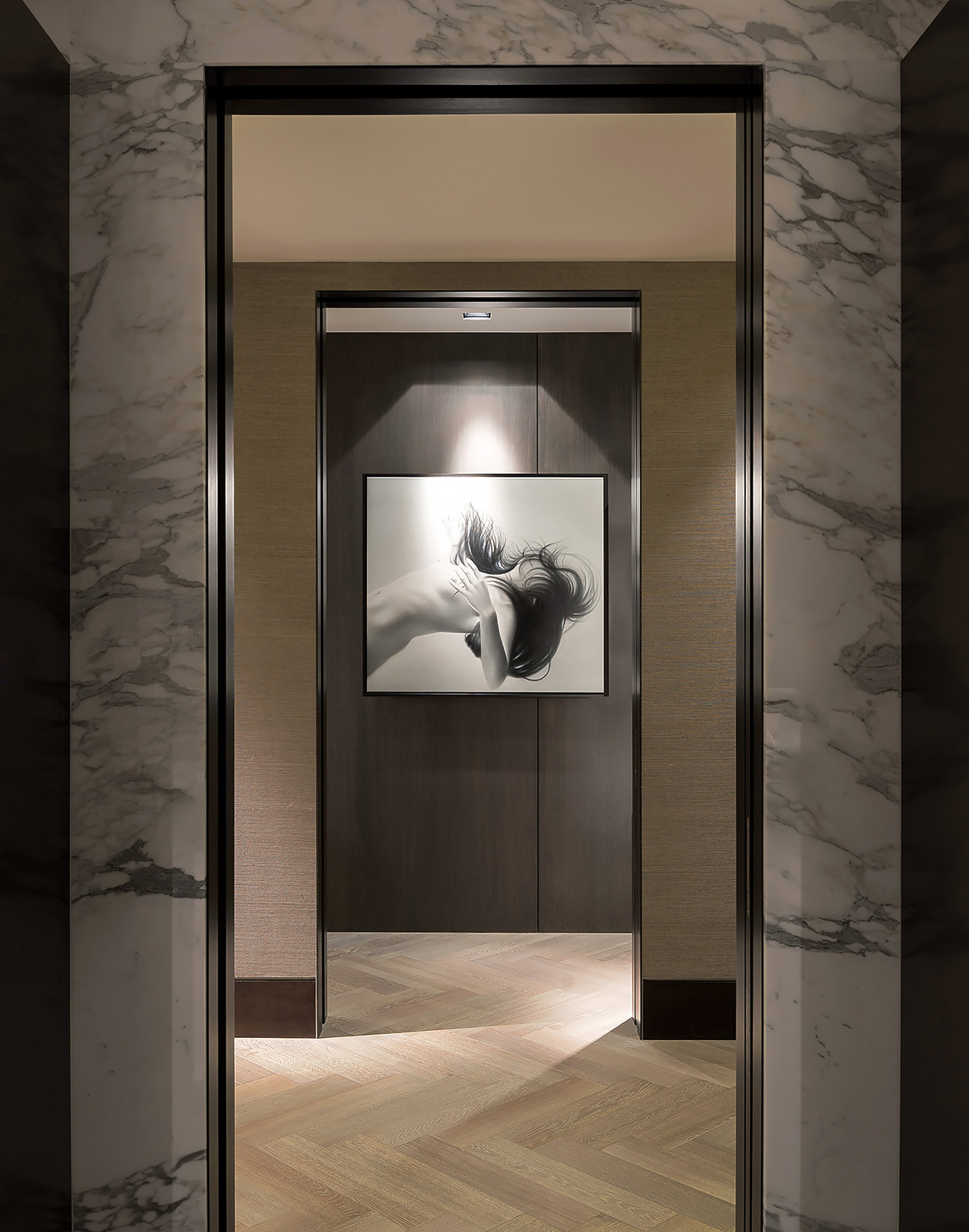 Residential-Interior-Design-Doorway-Art