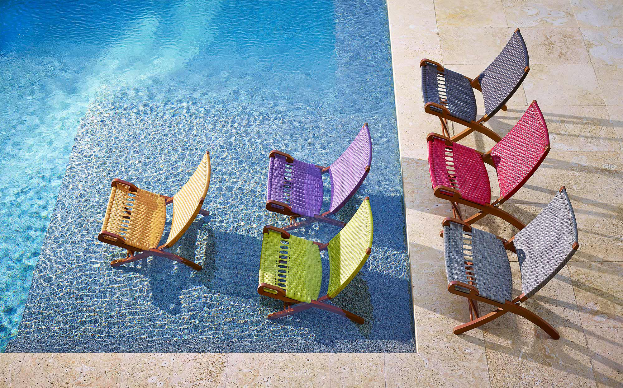 Saccaro-Color-Pool-Chairs-Miami-Photographer