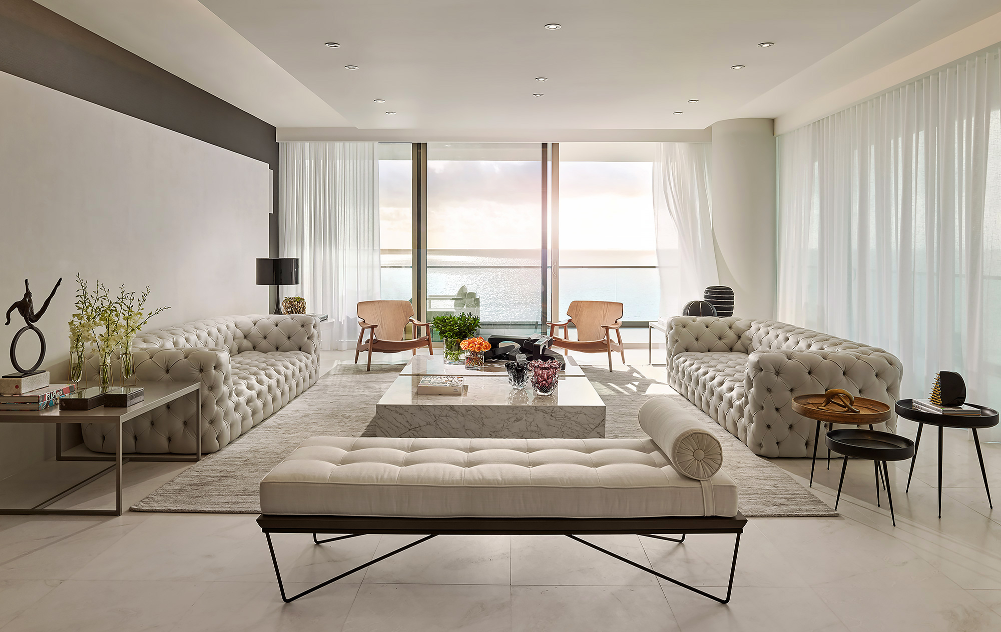 Sunrise-Miami-Beach-Modern-Luxury-Interior-Living