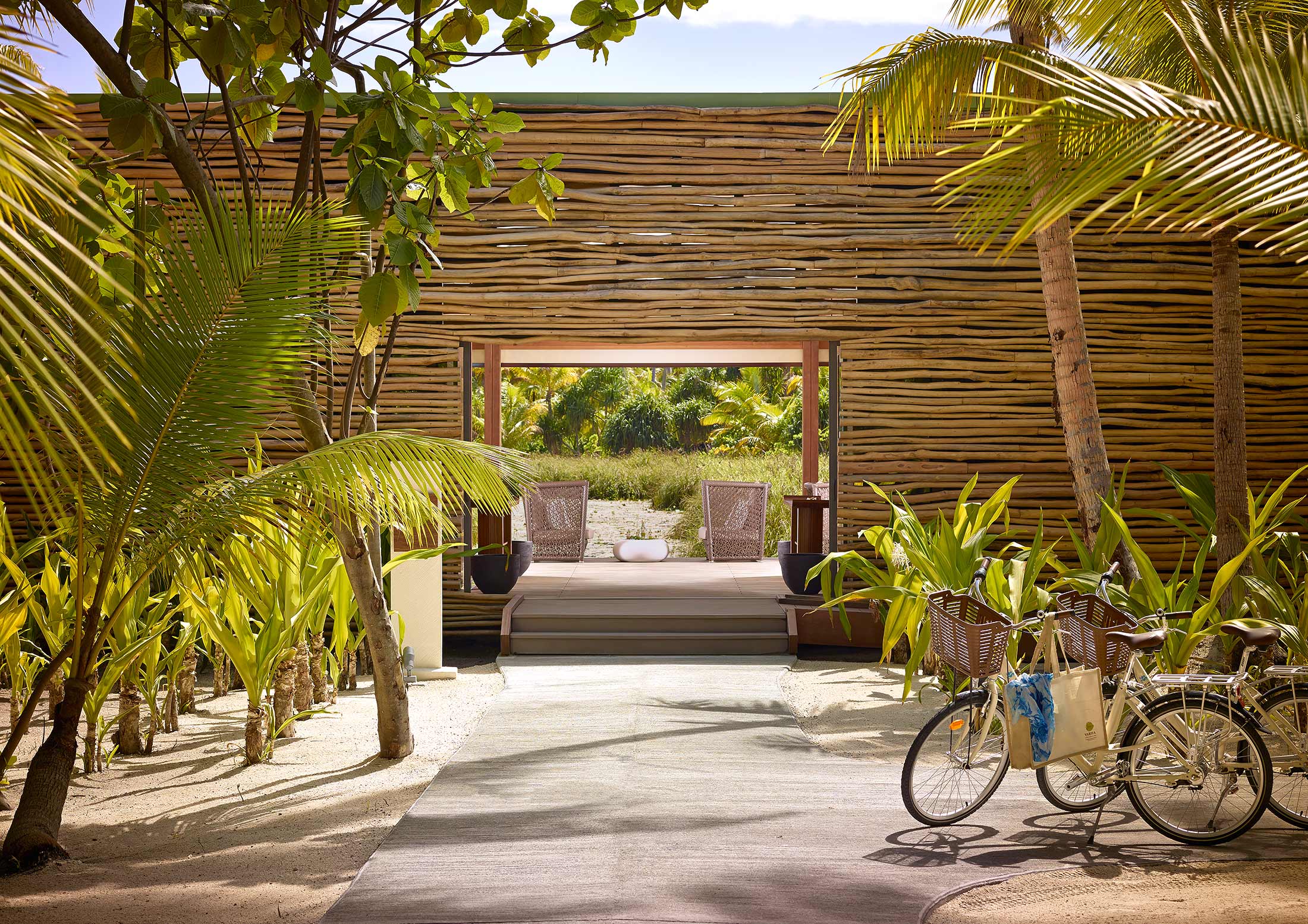 The-Brando-Resort-Tetiaroa-Spa-Entrance